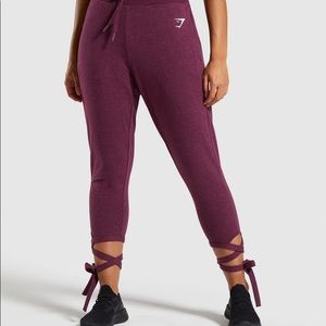 Gymshark Ark High Waisted Joggers - Berry Red
